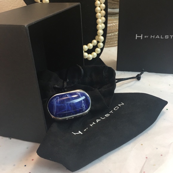 Cabochon Ring - Picture 1 of 9